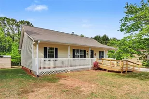 108 Ravenwood Ln, Rockmart, GA 30153 - Photo 2