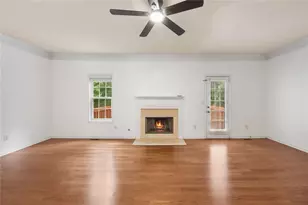 446 Sandtrap Ln, Sugar Hill, GA 30518 - Photo 12