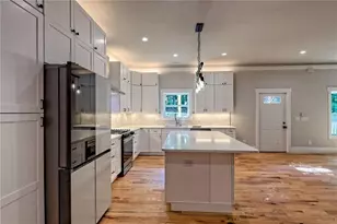 341 Abby Ln, Clayton, GA 30525 - Photo 6