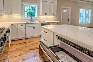 341 Abby Ln, Clayton, GA 30525 - Photo 8