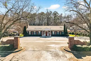 14 Bassett Hall Pl NW, Atlanta, GA 30318 - Photo 26