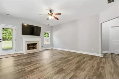 6 Thomaston Street, Newnan, GA 30263 - Photo 18