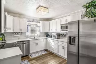2751 Granada Pl, Lawrenceville, GA 30044 - Photo 10