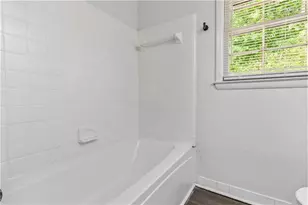 400 Cedar Wood Ct, Atlanta, GA 30349 - Photo 28