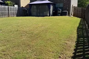 313 Clover Brook Dr, Locust Grove, GA 30248 - Photo 18