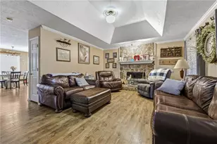 225 Stag Ct, Winder, GA 30680 - Photo 8