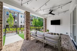 528 Clover Ln, Alpharetta, GA 30009 - Photo 4