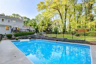 151 Shadowlawn Road SE, Marietta, GA 30067 - Photo 6