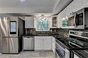 151 Shadowlawn Road SE, Marietta, GA 30067 - Photo 10