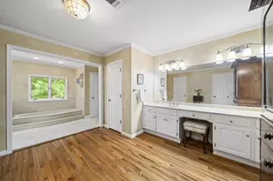 300 Waterpine Ct, Sandy Springs, GA 30350 - Photo 32