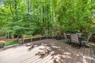 1061 Winding Branch Cir, Dunwoody, GA 30338 - Photo 34