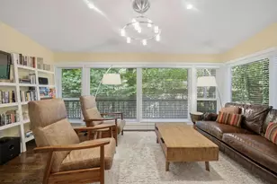 1061 Winding Branch Cir, Dunwoody, GA 30338 - Photo 8