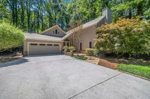 1061 Winding Branch Cir, Dunwoody, GA 30338 - Photo 46