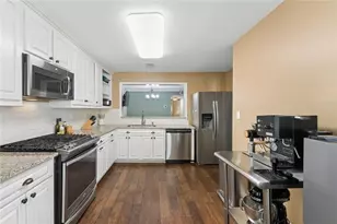 2901 Lenox Way NE, Atlanta, GA 30324 - Photo 20