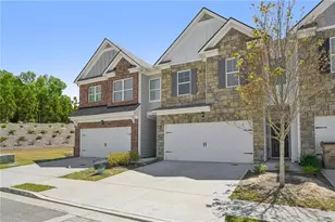 2715 Poppy Ct, Buford, GA 30518 - Photo 2