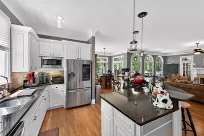 1029 Laurel Grove Court, Suwanee, GA 30024 - Photo 10