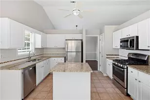 3289 Hampton Trace Ct, Buford, GA 30519 - Photo 14