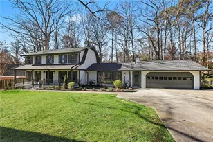 7070 Glenridge Dr, Atlanta, GA 30328 - Photo 4