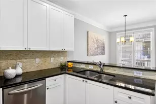 1613 Dupont Commons Dr NW, Atlanta, GA 30318 - Photo 12