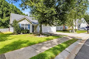 821 Freedom Walk, Locust Grove, GA 30248 - Photo 2