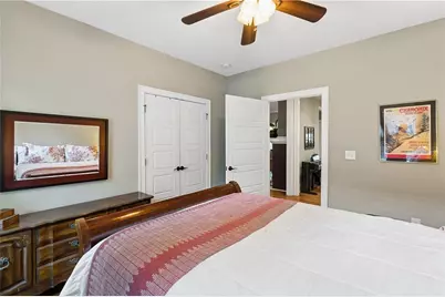 67 E Lake Drive NE, Atlanta, GA 30317 - Photo 22