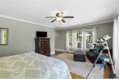 67 E Lake Drive NE, Atlanta, GA 30317 - Photo 14