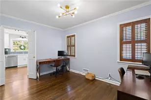 1424 Christmas Ln NE, Atlanta, GA 30329 - Photo 14