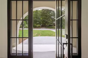 3872 Donaldson Dr, Atlanta, GA 30341 - Photo 4