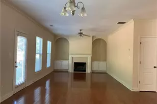 4200 Suwanee Oaks Ct, Suwanee, GA 30024 - Photo 2