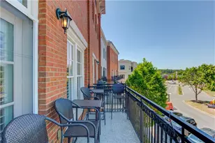 340 Town Center Ave, Suwanee, GA 30024 - Photo 10