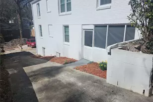 5 Burbank Dr SW, Atlanta, GA 30314 - Photo 2