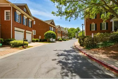 4635 Ivygate Circle SE, Atlanta, GA 30339 - Photo 4