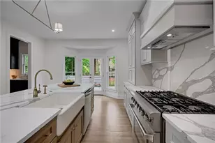 2352 Brittany Ln, Marietta, GA 30062 - Photo 12