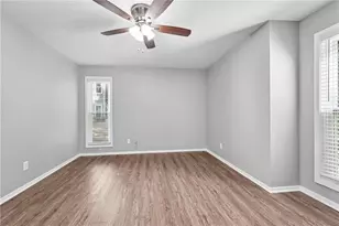3019 Canyon Point Cir, Roswell, GA 30076 - Photo 12