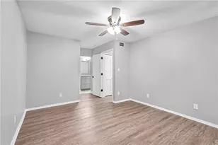 3019 Canyon Point Cir, Roswell, GA 30076 - Photo 16