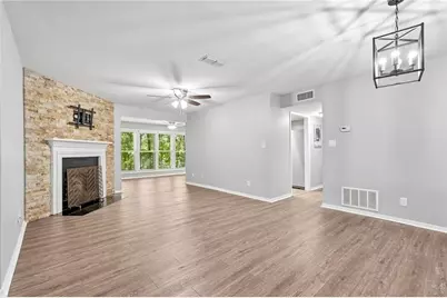 3019 Canyon Point Circle, Roswell, GA 30076 - Photo 4