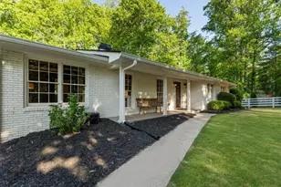 230 Dania Dr, Alpharetta, GA 30009 - Photo 2