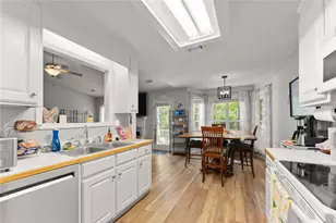 654 Marigold Ln, Mount Airy, GA 30563 - Photo 12
