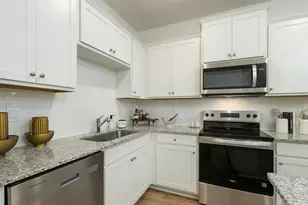 2302 Jamin Bnd, Lithonia, GA 30058 - Photo 6