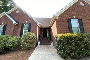 1948 E Bay St, Hoschton, GA 30548 - Photo 40