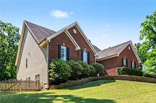 1948 E Bay St, Hoschton, GA 30548 - Photo 2