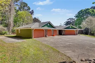 3154 Spring Lake Dr NE, Conyers, GA 30013 - Photo 2