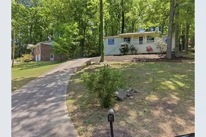 562 Hidden Hills Court, Marietta, GA 30066 - Photo 10