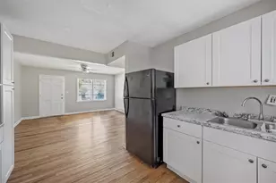 190 Opal Dr, Roswell, GA 30075 - Photo 2