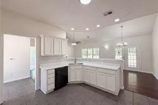 130 White Acres Dr, Stockbridge, GA 30281 - Photo 6