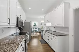 5211 Glenridge Dr, Atlanta, GA 30342 - Photo 18