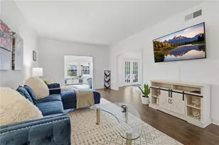 5211 Glenridge Dr, Atlanta, GA 30342 - Photo 12