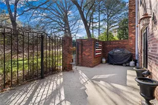 31 Howell Mill Plantation NW, Atlanta, GA 30327 - Photo 18