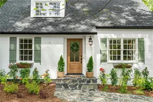2652 Green Meadows Ln NE, Atlanta, GA 30319 - Photo 2