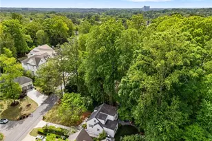 2652 Green Meadows Ln NE, Atlanta, GA 30319 - Photo 38